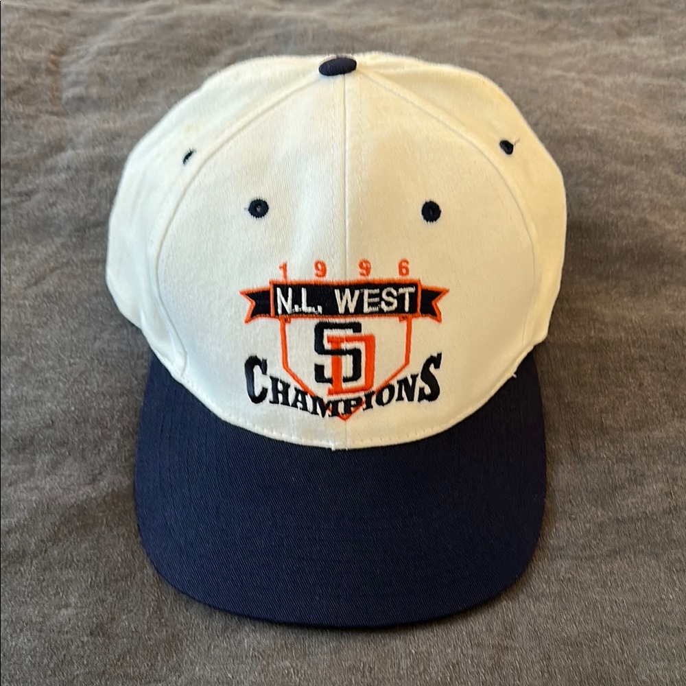 Vintage San Diego Padres Snapback Hat